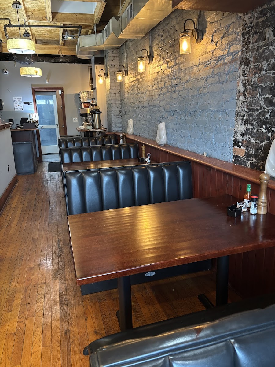 Langston Bar & Grille